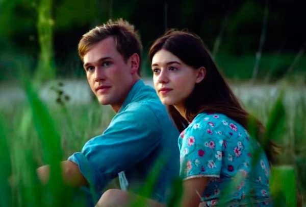 Tate y Kya en las marismas.