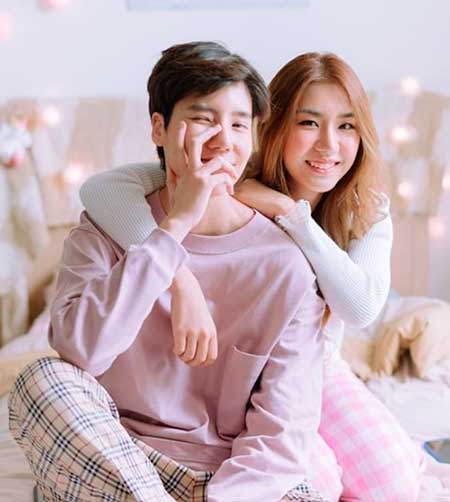 Tee y Yuki-Serie GAP.