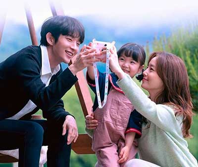 Cha Ji Won junto a Baek Hee Sung y Baek Eun Ha-Flower of evil. 