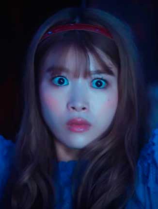 Yuri-Romance and bullets.