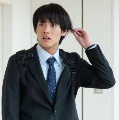 Adachi sorprendido-Cherry magic Japón 2020