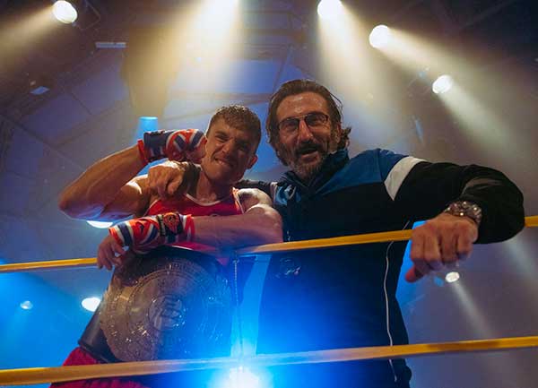 Operación Marea-Nando y su entrenador-Amazon prime video.