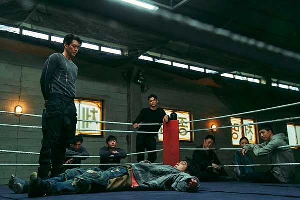 5-8 junto a Sa Wol-Black Knight-Netflix 