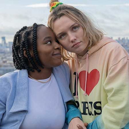 Heartstopper-temporada-2-Tara-y-Darcy-Netflix-2023