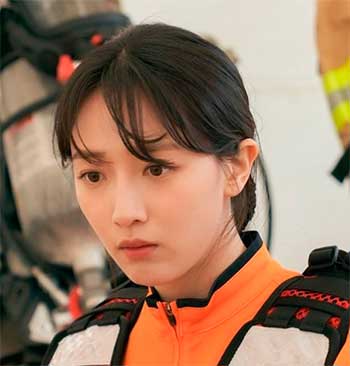 Kang Young Hwa-The moon that rises in the day