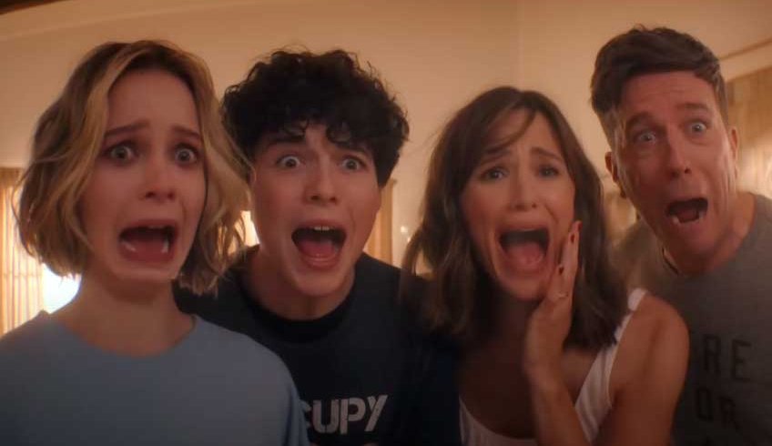 CC,Wyatt, Jess, Bill-Family Switch Netflix