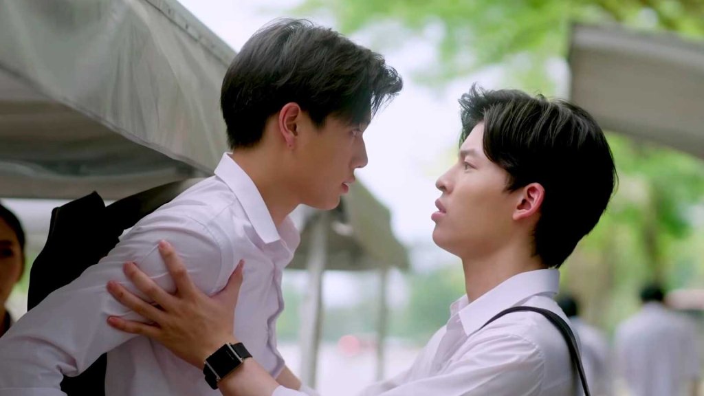 Pi y Mork-Fish upon the sky