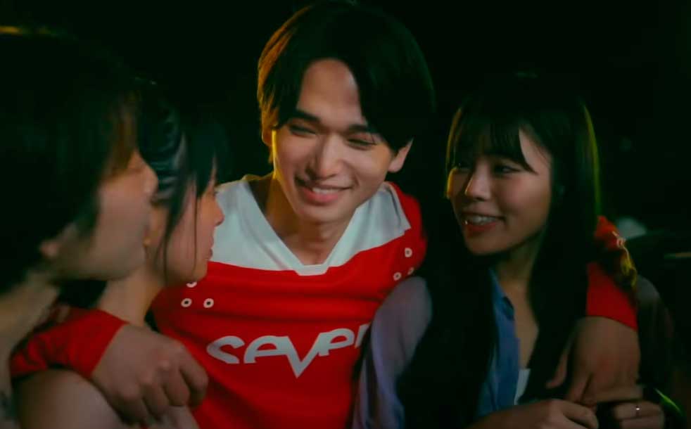 Suzuki Asahi en Love in the air