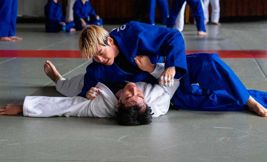 Kim Woo Bin-Officer black belt