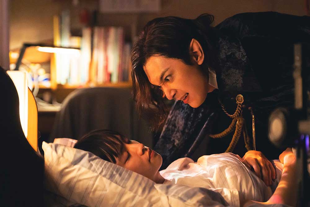 Yoshizawa Ryo y Itagaki Rihito en Babanbabanban vampire